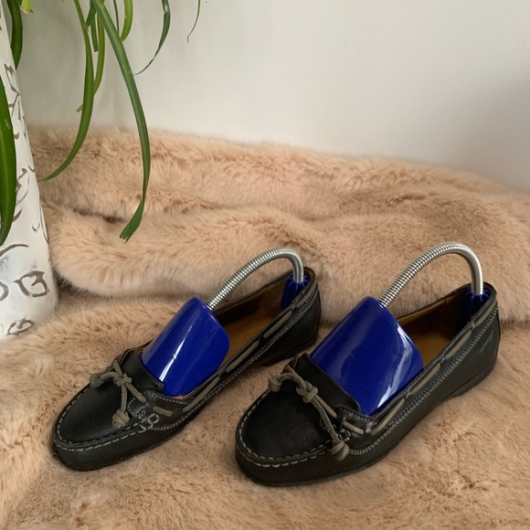 NWOT Sebago boat shoes - Picture 4 of 9